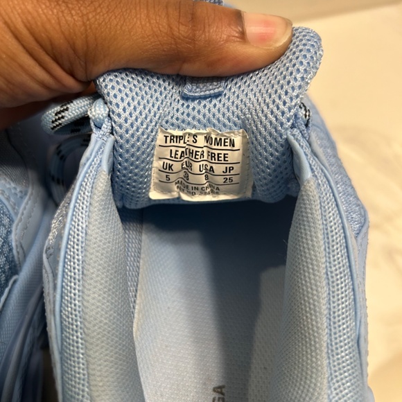 Triple S Balenciaga - Picture 4 of 4